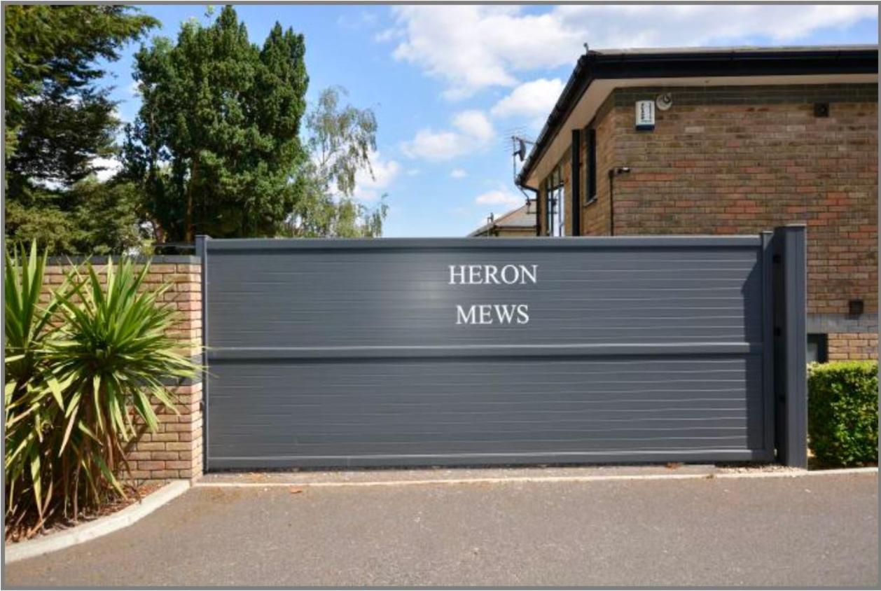 Modern And Cozy 2-Guest Flat With Gated Parking Kingston upon Thames (Greater London) Exterior foto